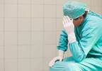 Surgeon Sneaks out of Surgery…to Run an Errand! Surgeon Sneaks out of Surgery…to Run an Errand!