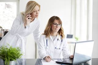 The answer to the question regarding legal responsibility seems to revolve around the issue of whether or not a physician-patient relationship exists. The answer to the question regarding legal responsibility seems to revolve around the issue of whether or not a physician-patient relationship exists.