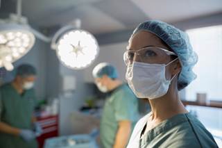 Just like athletes and musicians, surgeons perform obsessively practiced, cognitively complex, and physically demanding tasks under the brightest of lights. Just like athletes and musicians, surgeons perform obsessively practiced, cognitively complex, and physically demanding tasks under the brightest of lights.